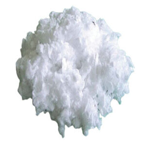 Des flocons de couleur blanc pour absorber les hydrocarbures